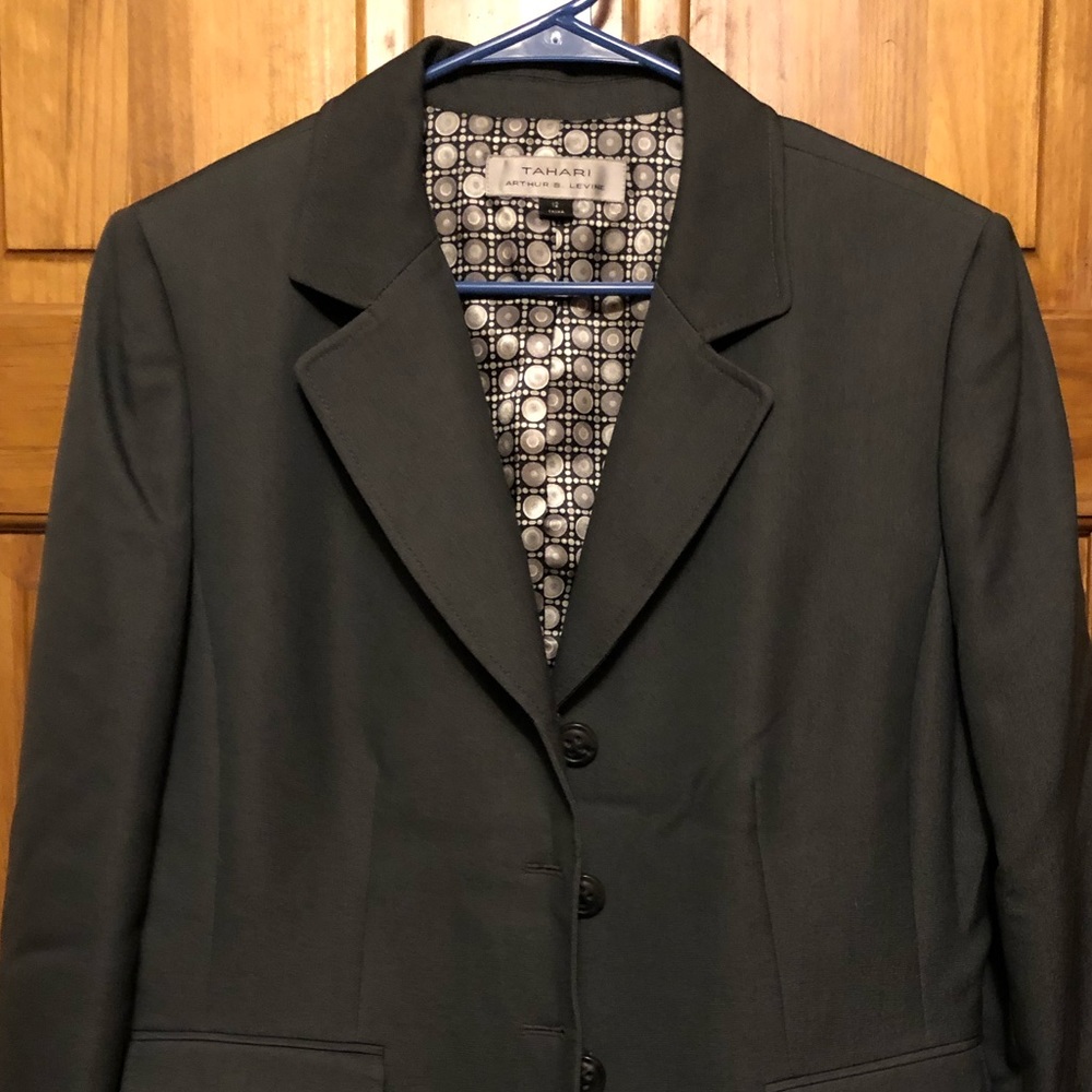 Ladies Tahari Gray Suit